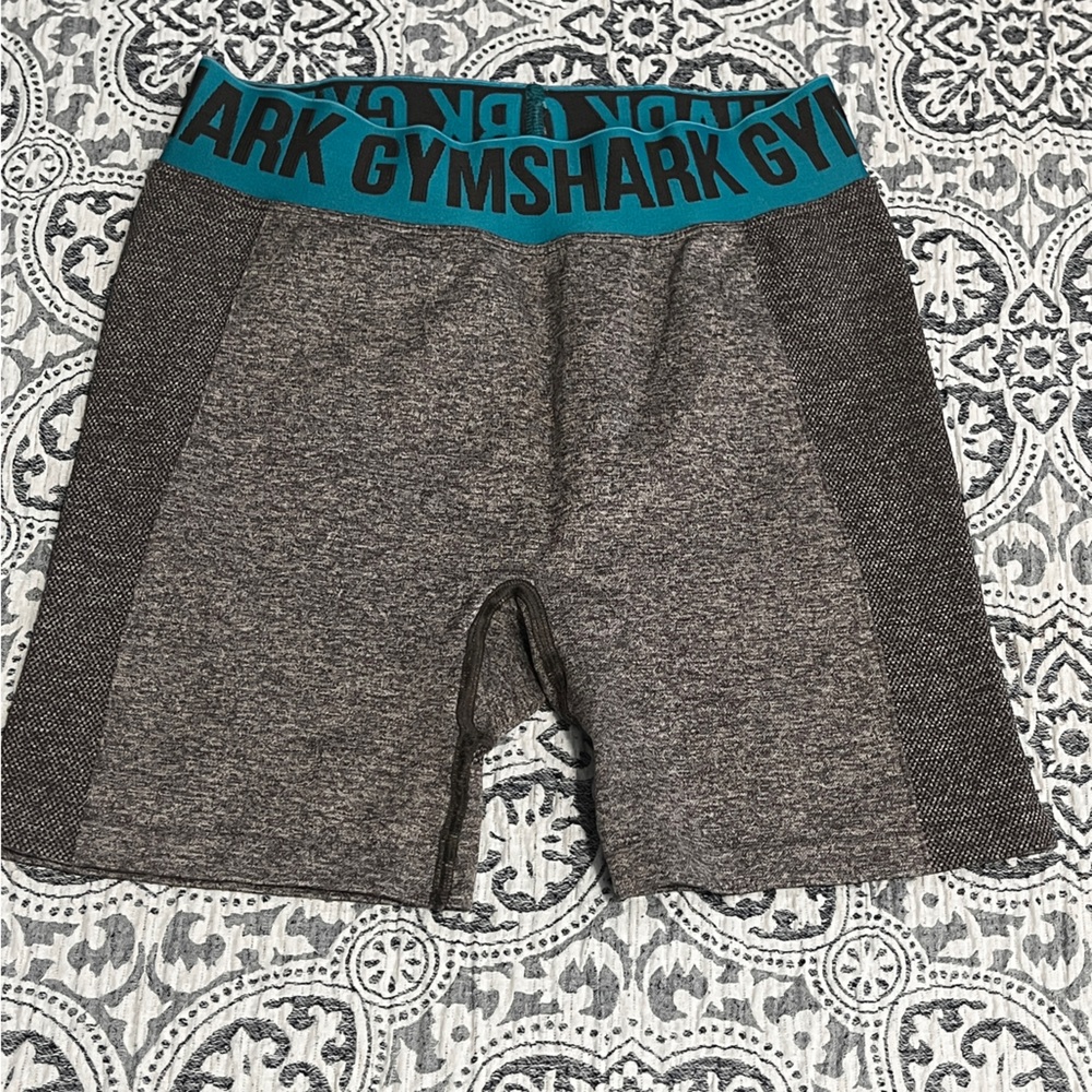 Gymshark Flex shorts in a charcoal grey marl and teal colorway Medium